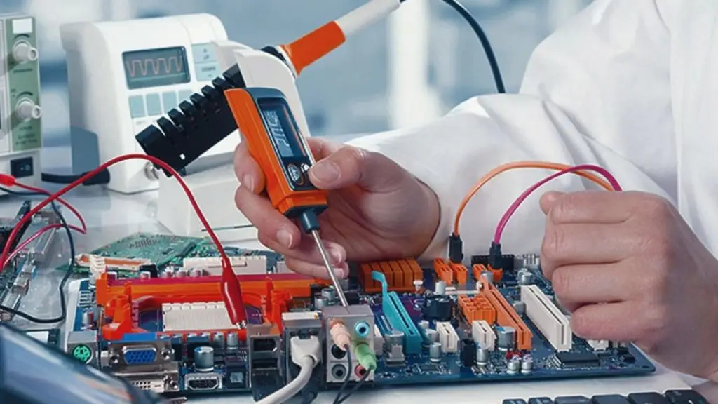 Nazımiye Elektronik Tamircisi